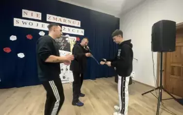 19