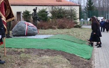 ODSŁONIĘCIE TABLICY PAMIĄTKOWEJ PAMIĘCI &bdquo;INKI&rdquo; 8