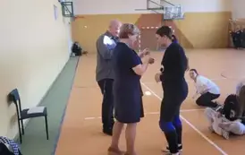 33