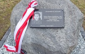 ODSŁONIĘCIE TABLICY PAMIĄTKOWEJ PAMIĘCI &bdquo;INKI&rdquo; 1