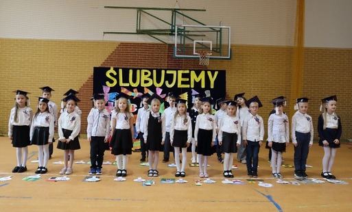 Zdjęcie do UROCZYSTE ŚLUBOWANIE KLASY 1 - DZIEŃ EDUKACJI NARODOWEJ 2026